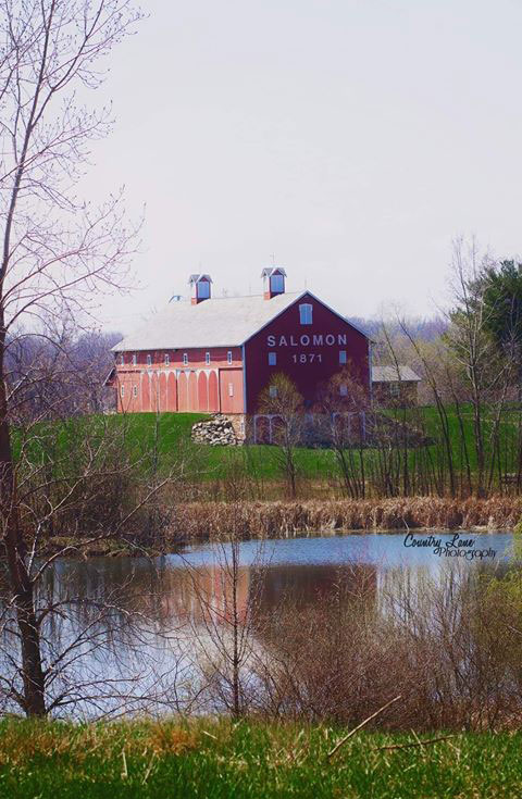 Barn photo by Dee Parker sm