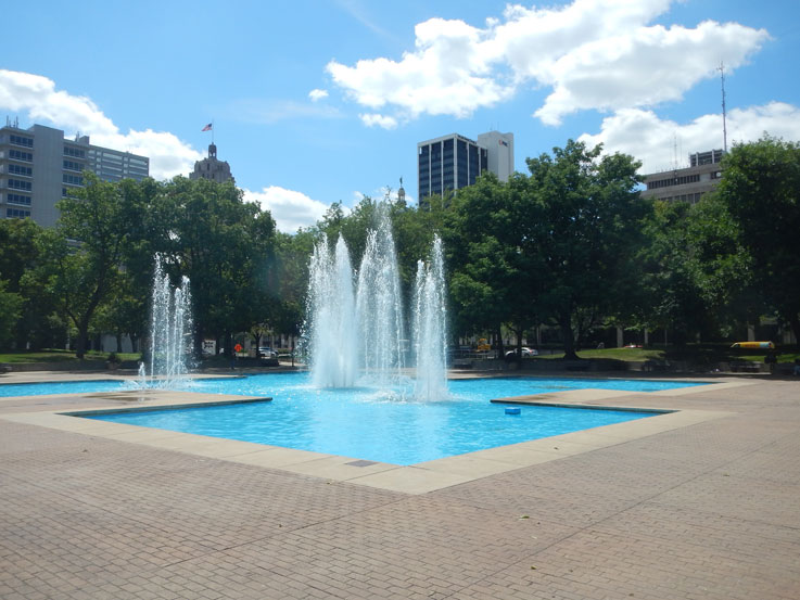 Freimann Fountain 2 sm